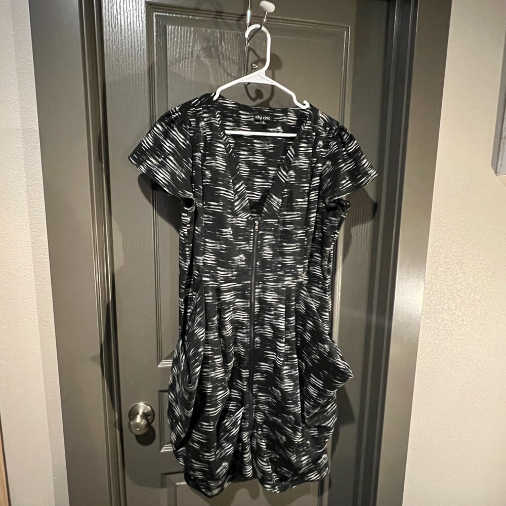 Little black dress with shades of gray pattern from City Chic